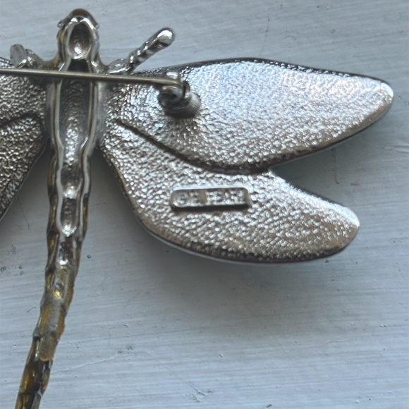 Vintage Erwin Pearl Green and Gold Dragonfly Brooch - Picture 4 of 6